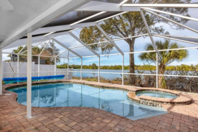 Blue Heron Lakeview Pool Home Close to Clearwater